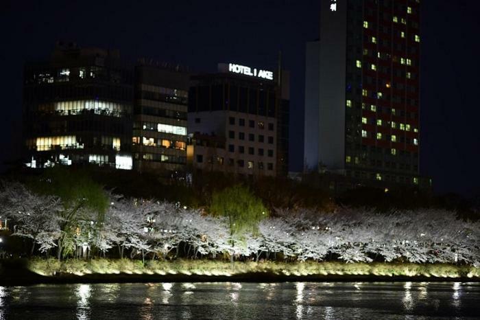 Lake Tourist Hotel Seoul Bagian luar foto