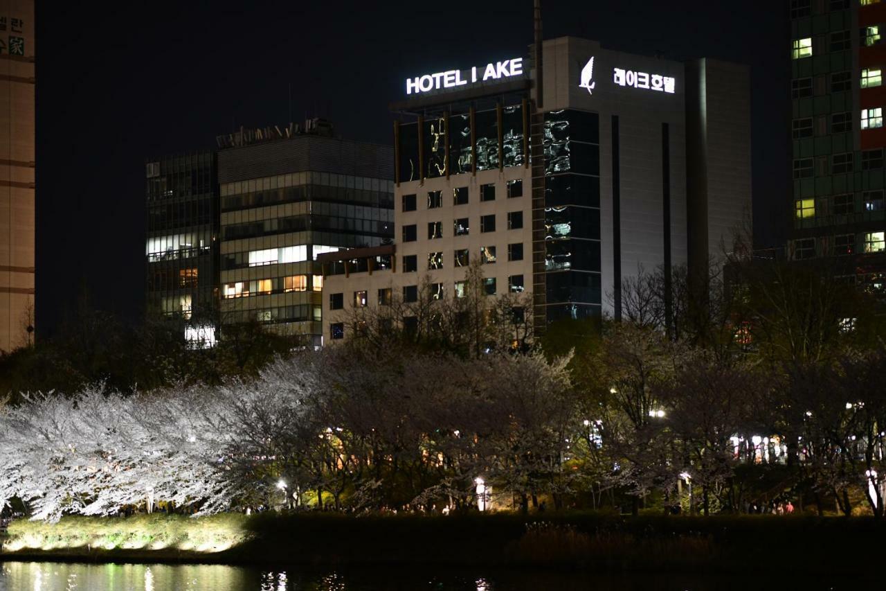 Lake Tourist Hotel Seoul Bagian luar foto